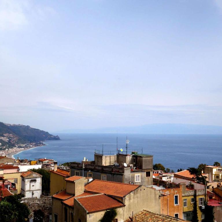 Bed and Breakfast Sorriso - Camera Matrimoniale con Vista Mare - 2