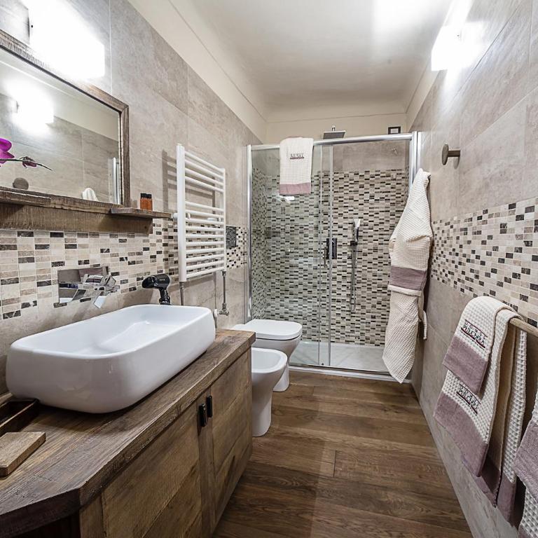 Domus Antica Aosta - Suite Superior con Balcone - 6