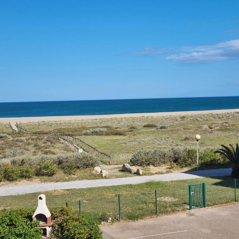 Le Sunset plage , vue mer , accès direct plage, 4 personnes - One-Bedroom Apartment - 1