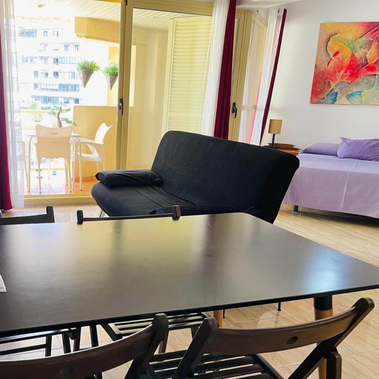 Puerta del Sol TRM only adults Aparts - Estudio con terraza - 2