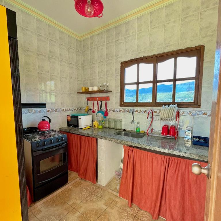 Colina Verde - Habitación Doble con balcón - 8