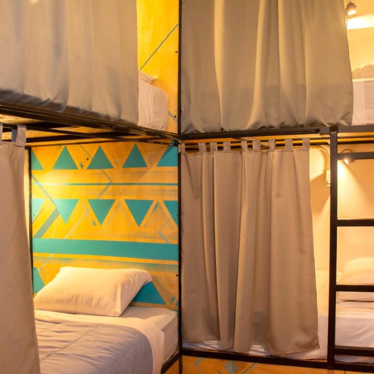 Supertramp Hostel Machupicchu - Bed in 8-Bed Mixed Dormitory Room - 1
