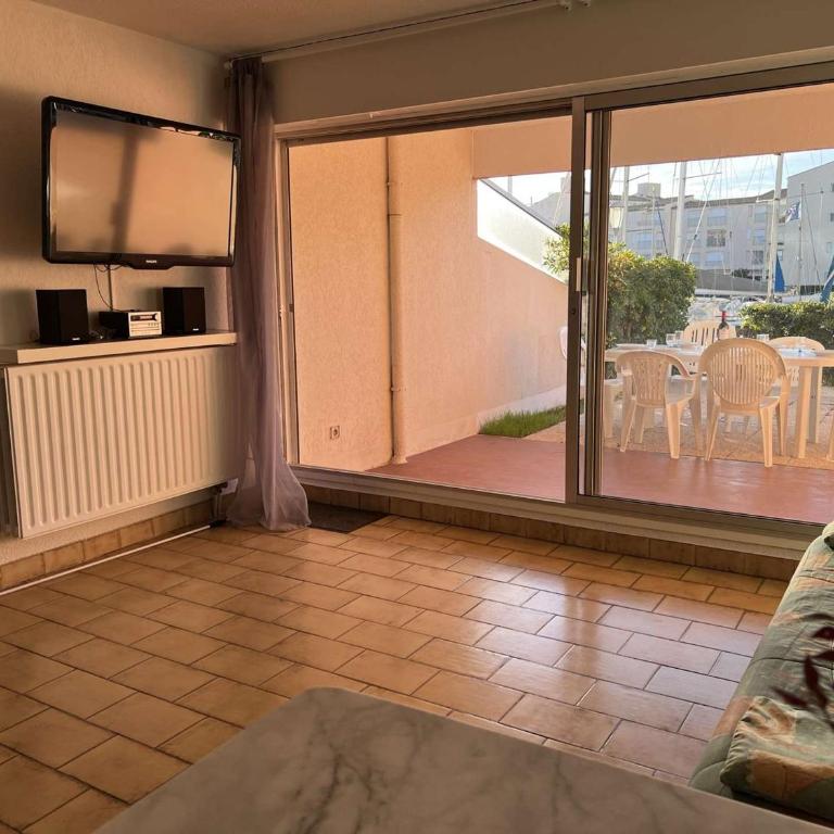 Grand 3 Pièces avec Terrasse, Lave-Linge et Lave-Vaisselle, Animaux Acceptés - FR-1-702-24 - Appartamento - 2