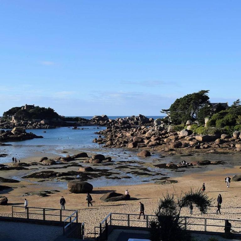 Appartement 3 chambres sur la plage à Perros-Guirec - FR-1-368-138 - Appartement (5 Adultes) - 1