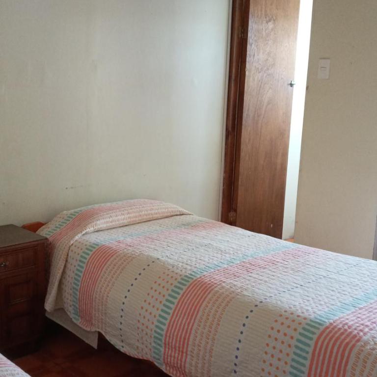 Hostal Amunategui- Sucursal Aguirre - Double Room - 9