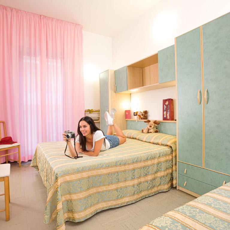 Hotel Pineta - Camera Tripla Comfort - 3