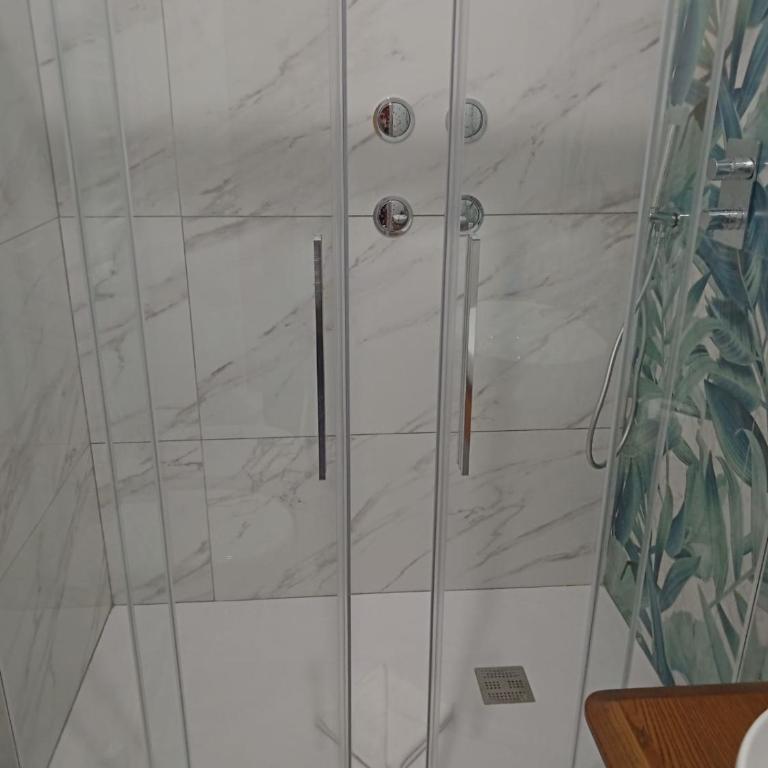 B&B Alle mura di San Giovanni - Camera Matrimoniale Deluxe con 1 Letto Supplementare - 10