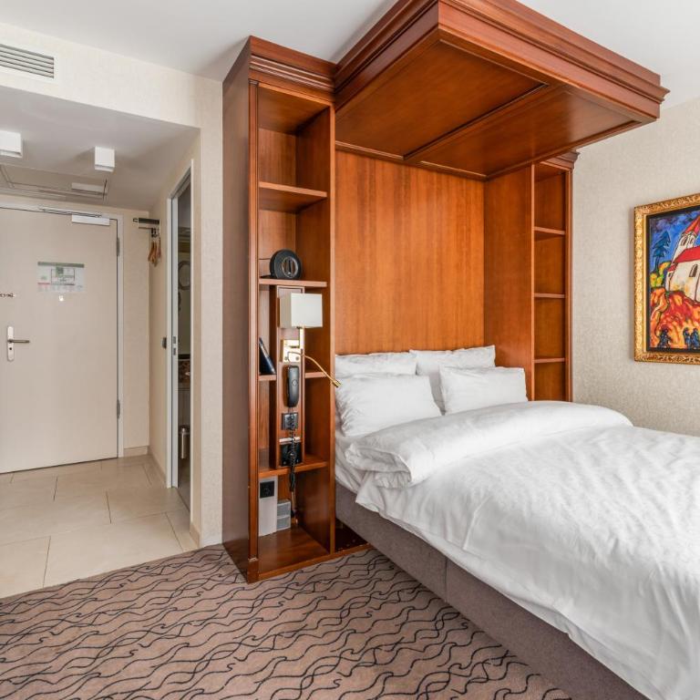 AdvaStay by KING's - Comfort Doppelzimmer - 3