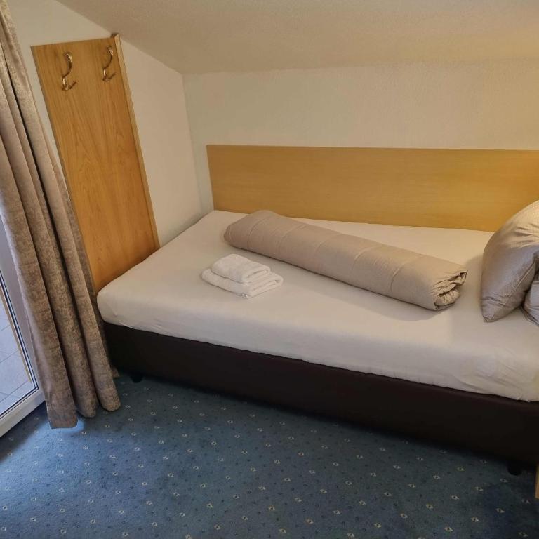 Hotel Garni Corinna - Standard Einzelzimmer - 1