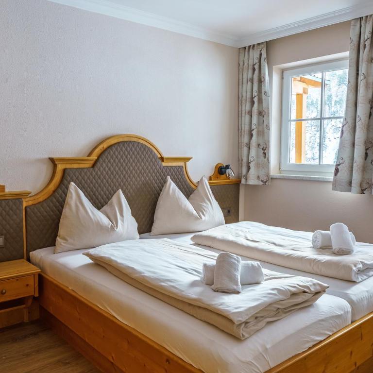 Hubertus Alpine Living - Superior Suite mit Balkon - 3