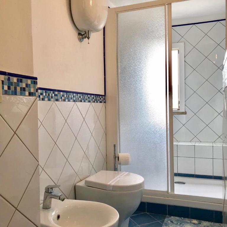 Ponza Holiday Homes - Porto - Appartamento con Vista Mare - 11
