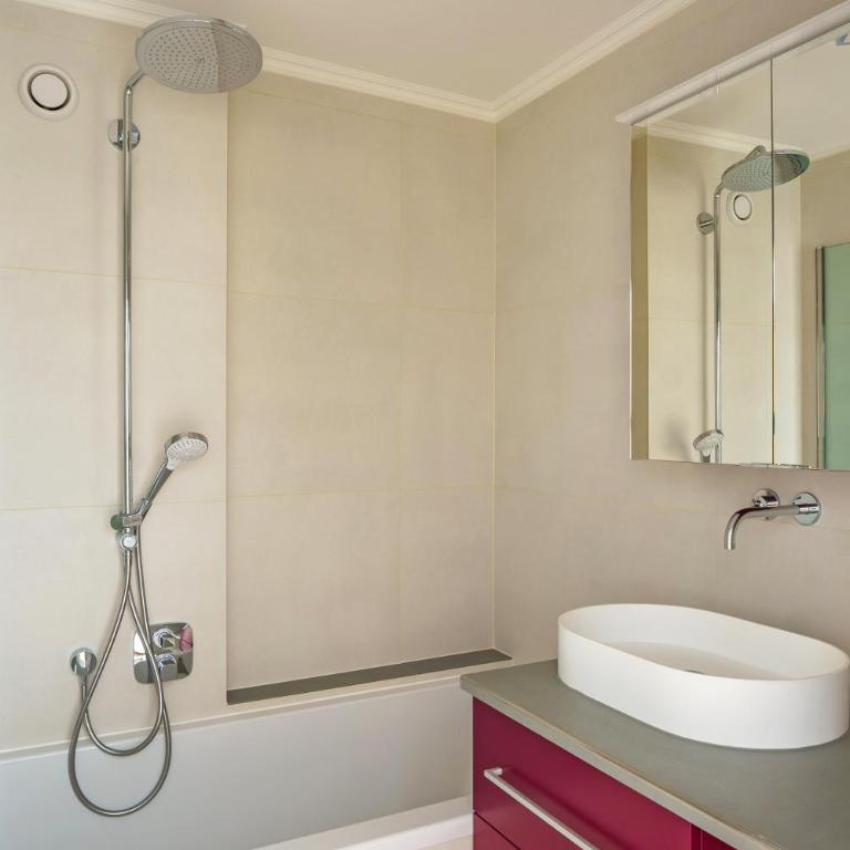 Hubertus Alpine Living - Suite mit Bergblick und Balkon - 3