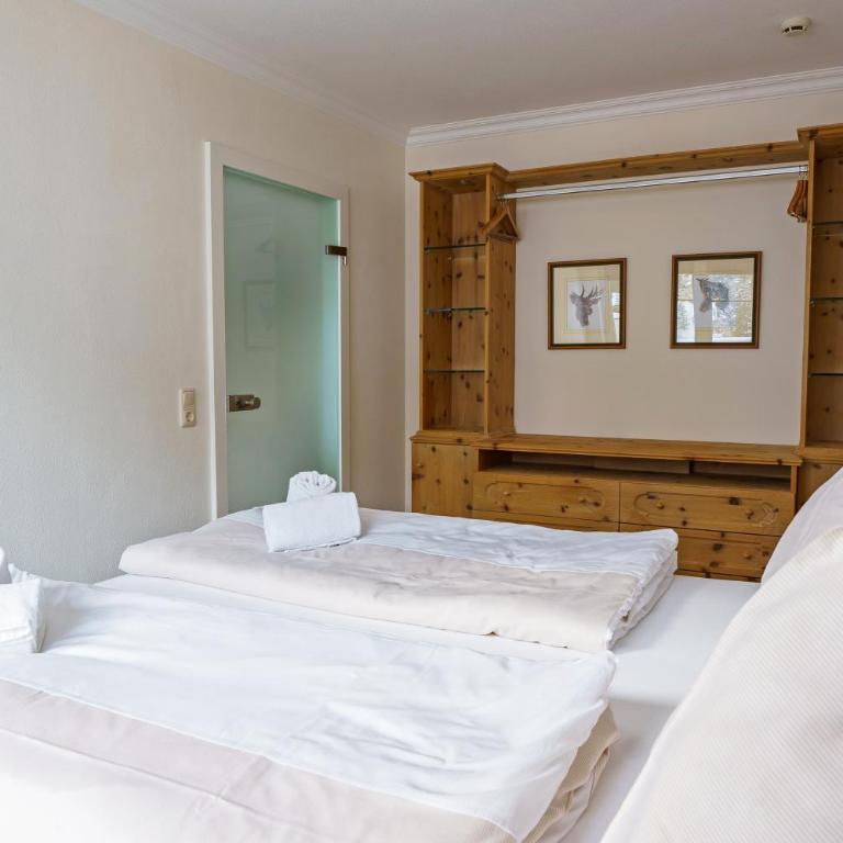 Hubertus Alpine Living - Suite mit Bergblick und Balkon - 5