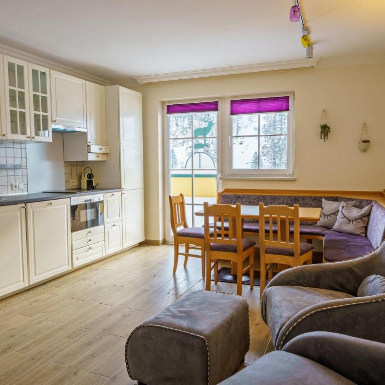Hubertus Alpine Living - Suite mit Bergblick und Balkon - 8