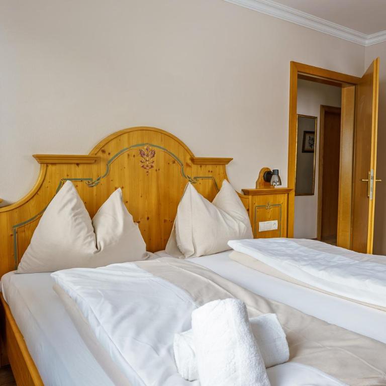 Hubertus Alpine Living - Apartment mit 2 Schlafzimmern und Balkon - 8