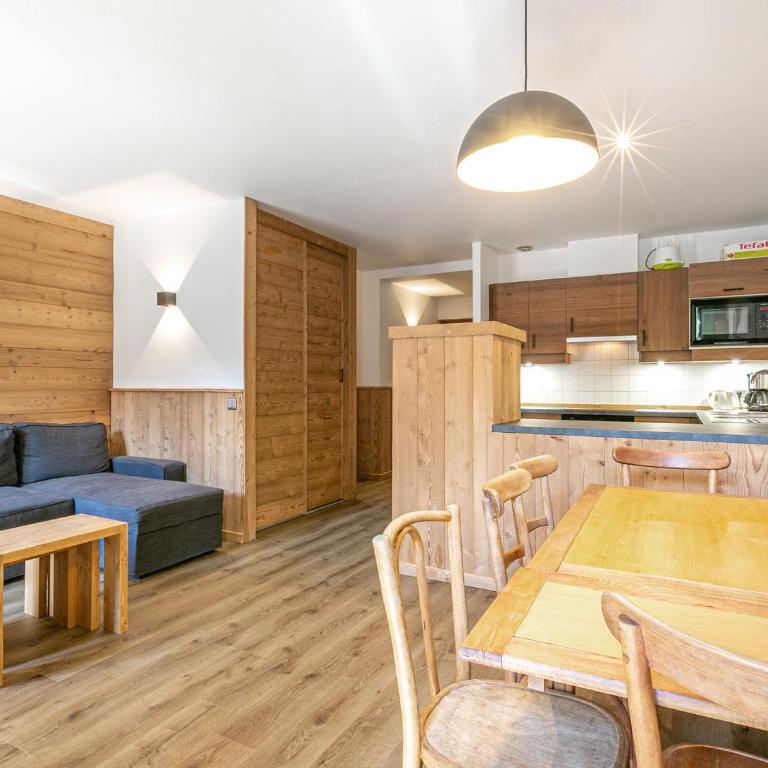 Appartement cosy, 2 chambres, centre village, proche pistes, parking, wifi, balcon, animaux sur demande - FR-1-437-25 - Apartamento (8 adultos) - 4
