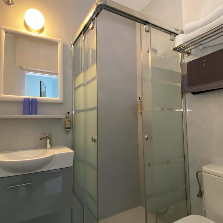 Hotel Alexandra Sitges - Habitación Doble Económica - 1 o 2 camas - 5