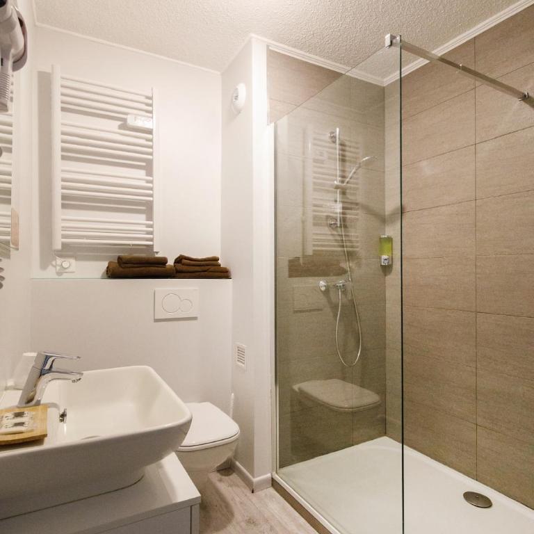 Hôtel de l'Étoile - Chambre Double ou Lits Jumeaux - 8