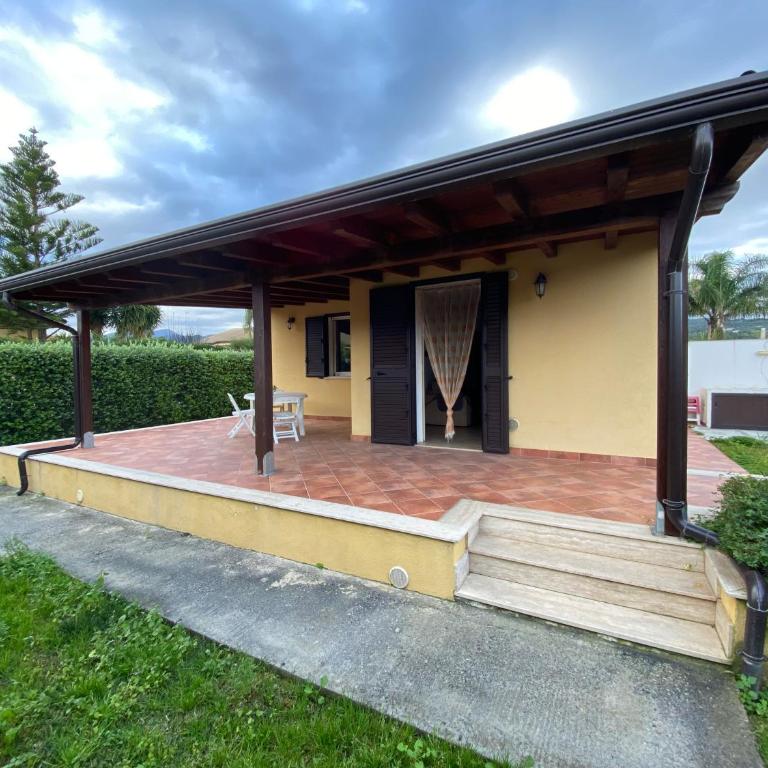 Villa indipendente le coccinelle beach mare piscina a 250 mt dal mare con servizio di piscina a 400 mt 12 k da Cefalu - Maison 3 Chambres - 3