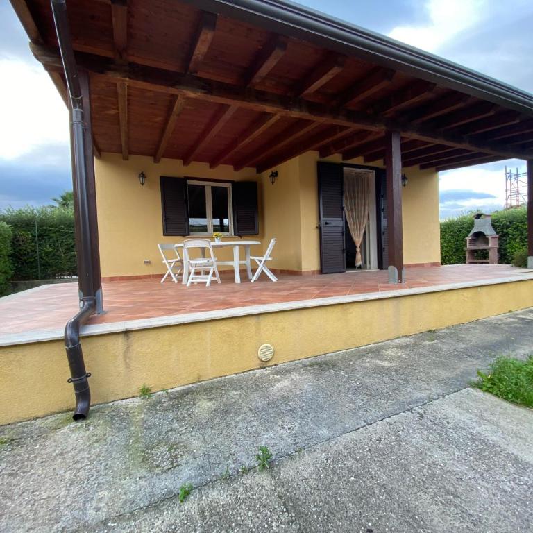Villa indipendente le coccinelle beach mare piscina a 250 mt dal mare con servizio di piscina a 400 mt 12 k da Cefalu - Maison 3 Chambres - 4