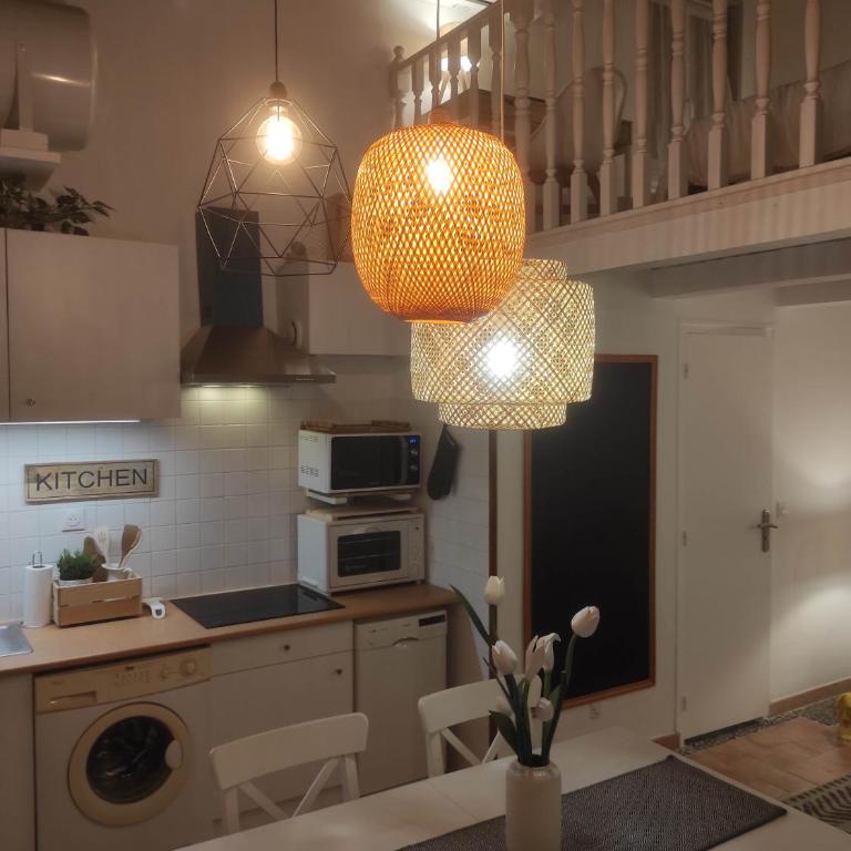 Chill Out Cabanon Coeur Calanques - Two-Bedroom Chalet - 48
