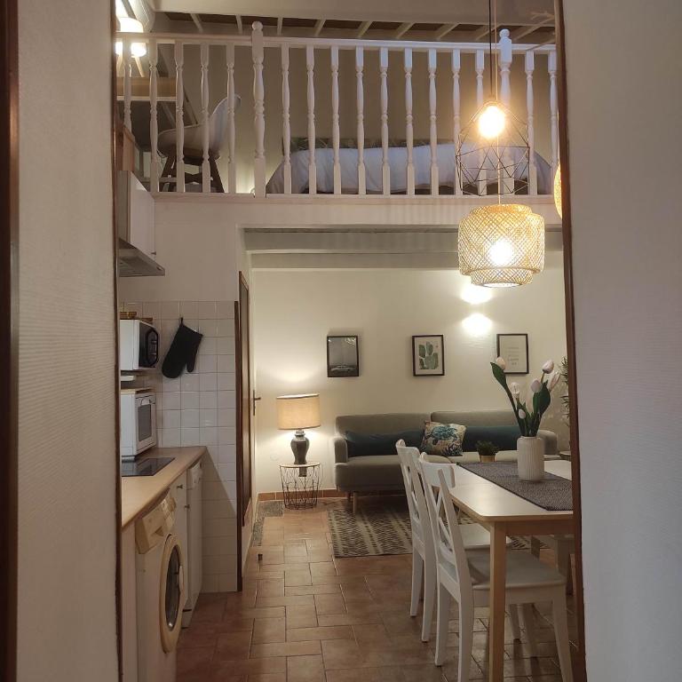 Chill Out Cabanon Coeur Calanques - Two-Bedroom Chalet - 36