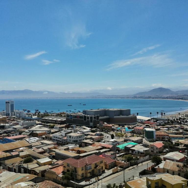 Departamento Sector Central Coquimbo, Vista al Puerto - Apartamento de 3 dormitorios - 1