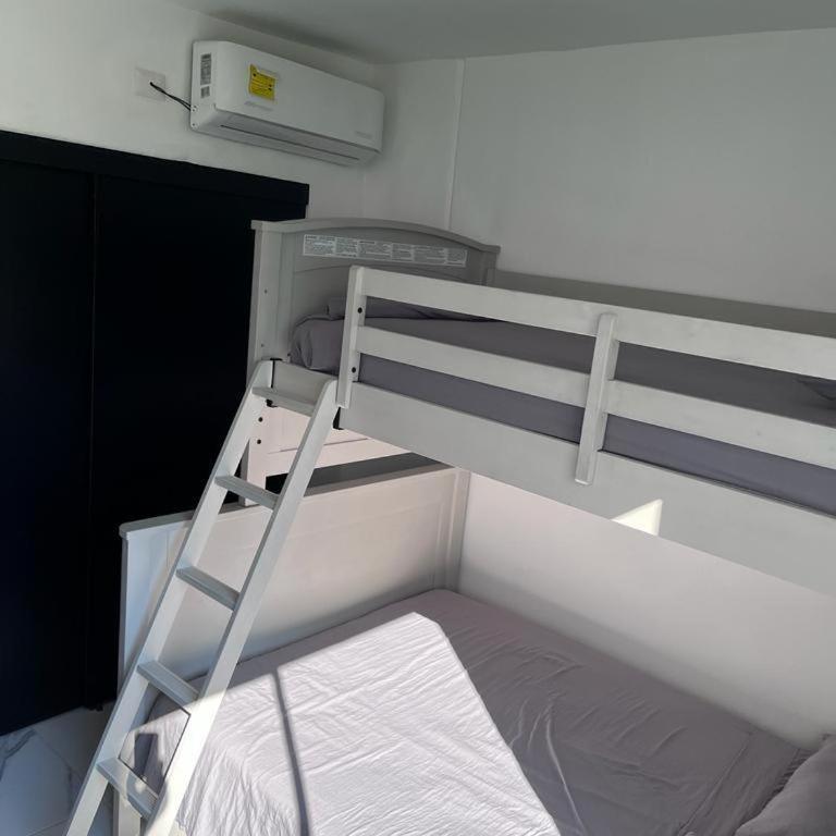 Hermoso Departamento Entero Planta Baja - Two-Bedroom Apartment - 6