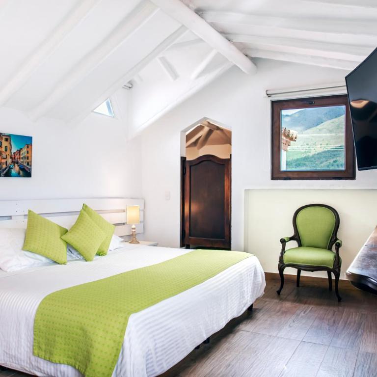Hotel y Spa Getsemani - Suite con bañera de hidromasaje y cama grande - 5