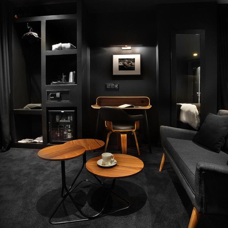 Petit Hôtel Confidentiel - Two Connecting Suites - 11