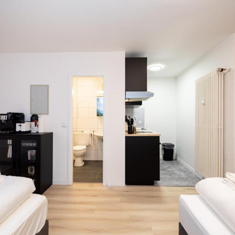 Modernes Apartment in der Innenstadt - Studio 35 with 2 double beds and balcony - 5