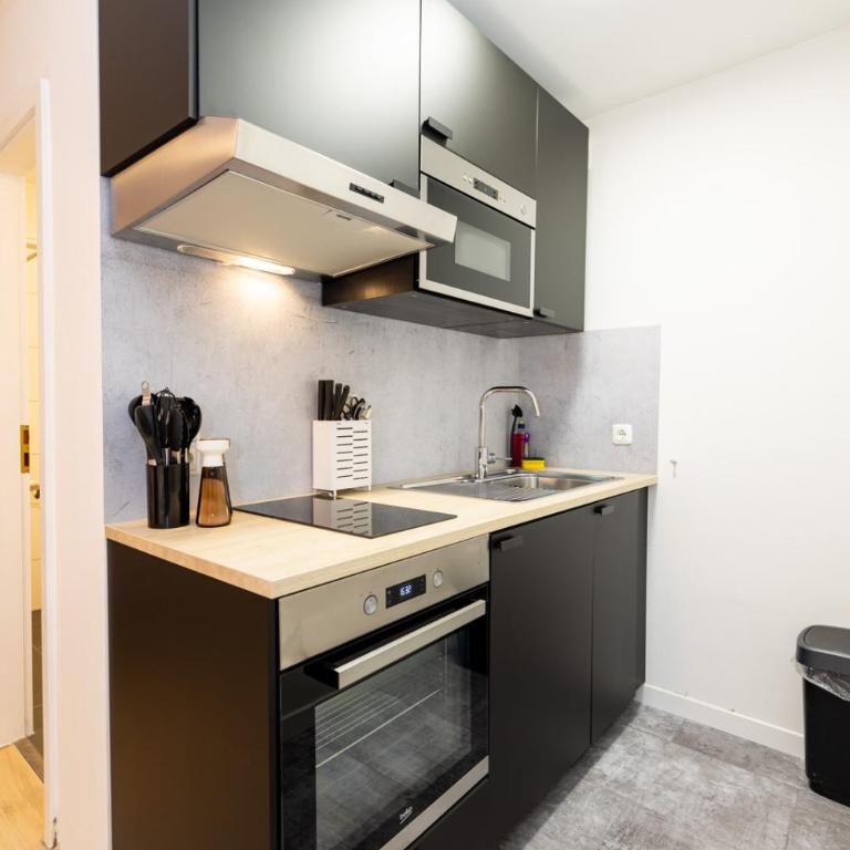 Modernes Apartment in der Innenstadt - Studio 35 with 2 double beds and balcony - 4