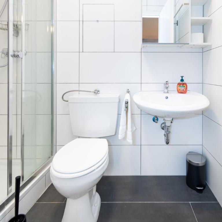 Modernes Apartment in der Innenstadt - Studio 35 with 2 double beds and balcony - 25