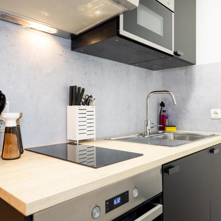 Modernes Apartment in der Innenstadt - Studio 35 with 2 double beds and balcony - 23