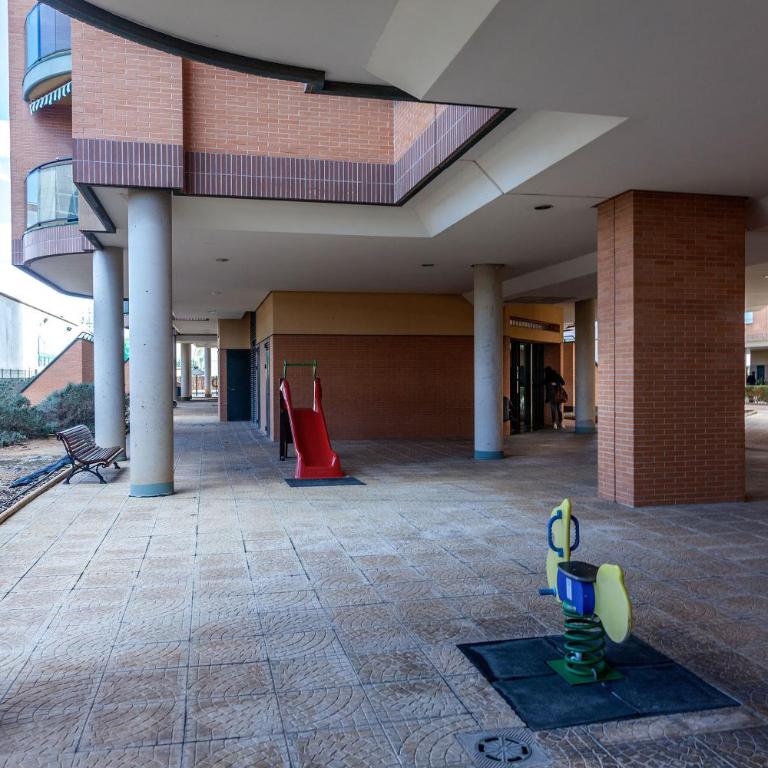 Valencia Flat Rental Swim and Paddle - One-Bedroom Apartment - 21
