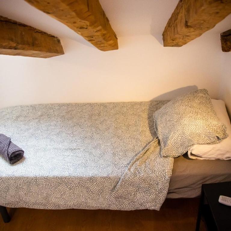 Onefam Sungate - Standard Twin Room with Shared Bathroom - 6