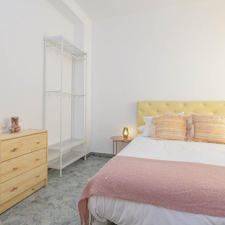 WintowinRentals Ubicación fabulosa, completo apartamento con Parking en el Soho de Málaga - Apartamento de 3 dormitorios - 9