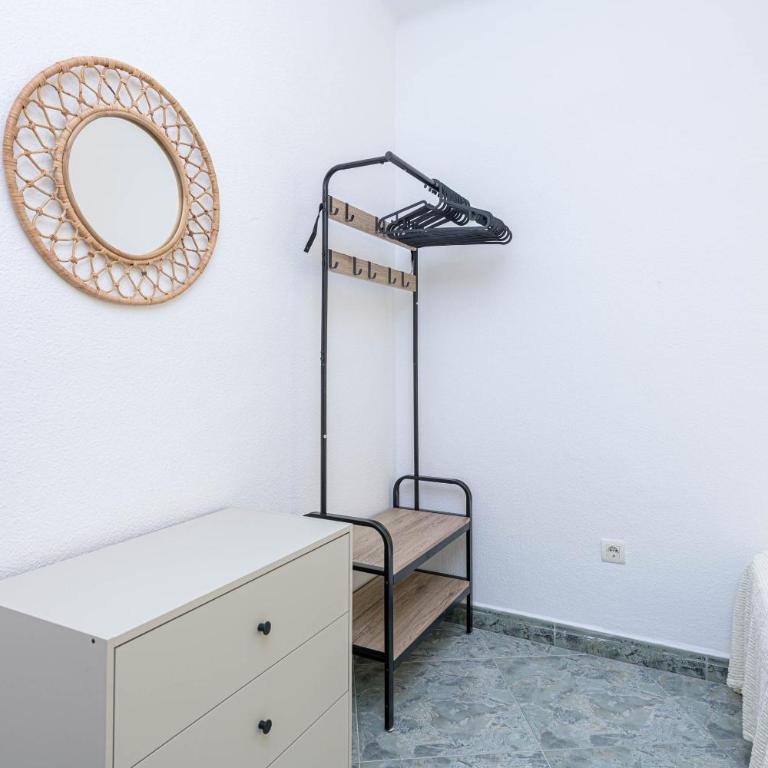 WintowinRentals Ubicación fabulosa, completo apartamento con Parking en el Soho de Málaga - Apartamento de 3 dormitorios - 35
