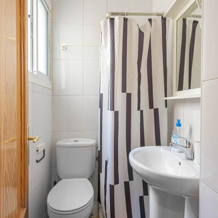 WintowinRentals Ubicación fabulosa, completo apartamento con Parking en el Soho de Málaga - Apartamento de 3 dormitorios - 39