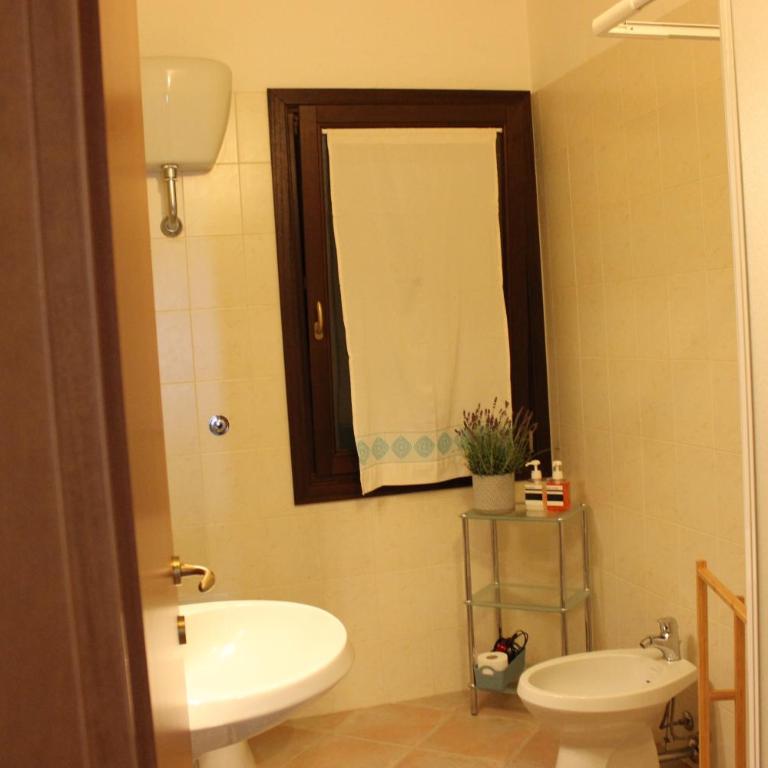 Casa Martina - Camera Matrimoniale con Bagno Privato - 8