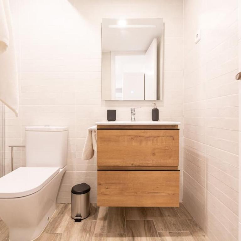 Amplio piso a 300m de Retiro - One-Bedroom Apartment - 2