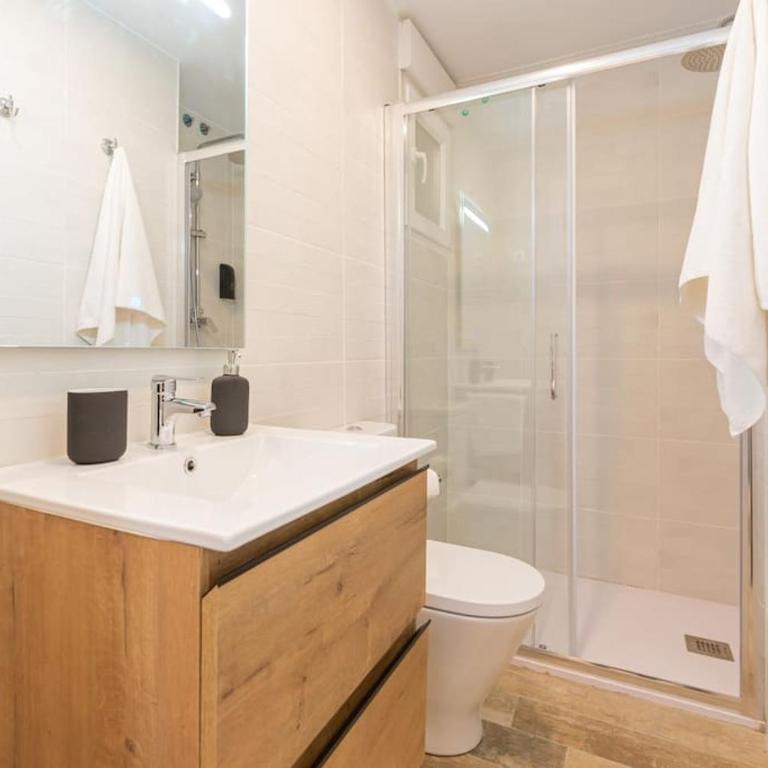 Amplio piso a 300m de Retiro - One-Bedroom Apartment - 8