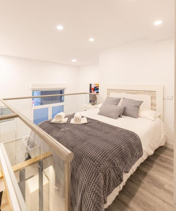 Amplio piso a 300m de Retiro - One-Bedroom Apartment - 24
