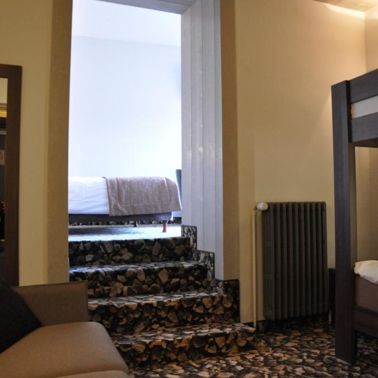 ALPINA LODGE VANOISE ex hotel du soleil - Family Room (4 persons) with Access to the Panoramic Sauna and Nordic Bath - 2