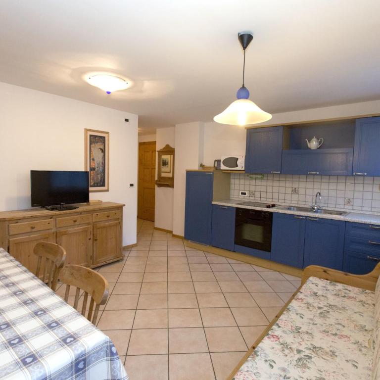 Moena Appartamenti - Appartamento con 2 Camere da Letto e Balcone - 2
