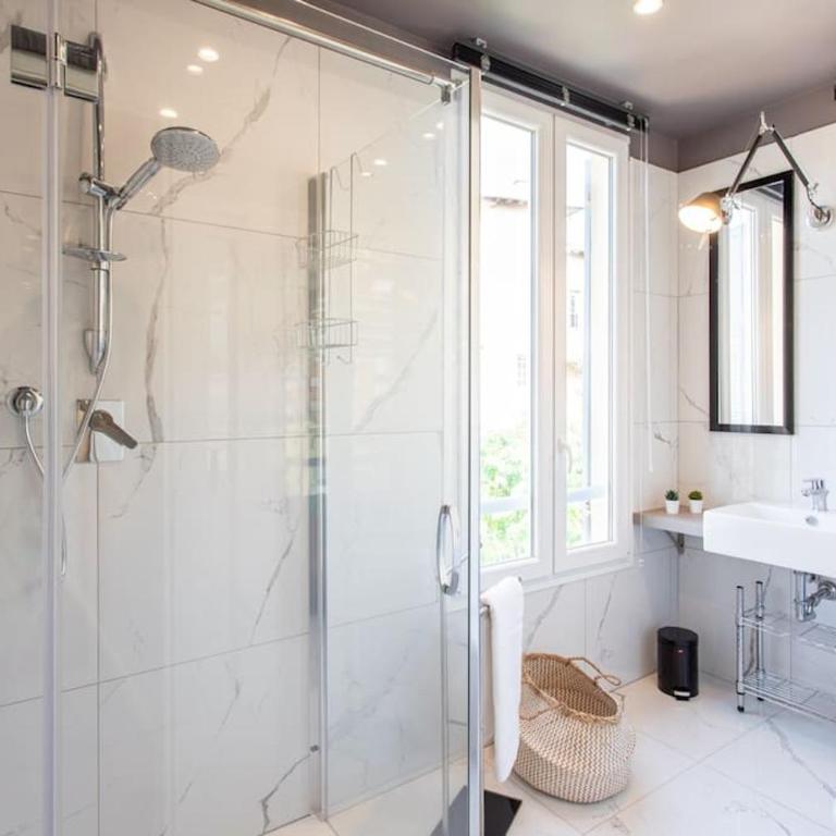 #24 Staywizus - Marie-Claire Suite Sea view balcony AC 5min port - Appartement 2 Chambres - 49