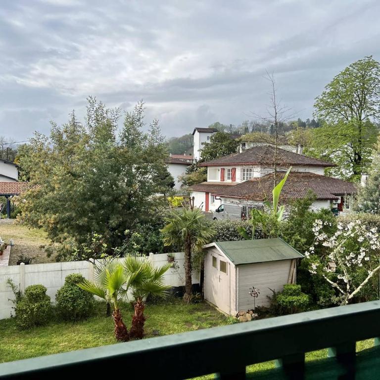 Cambo-les-Bains T2 calme 2 couchages avec parking - One-Bedroom Apartment - 16