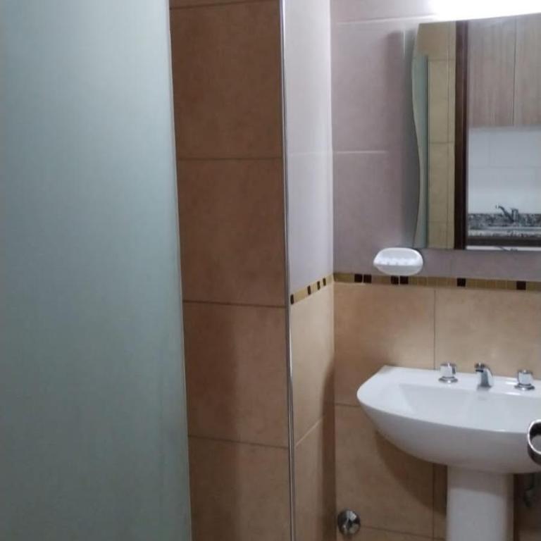 CHECK IN Desde las 19 hs, CHECK OUT Hasta las 16 hs - Apartamento de 1 dormitorio - 14