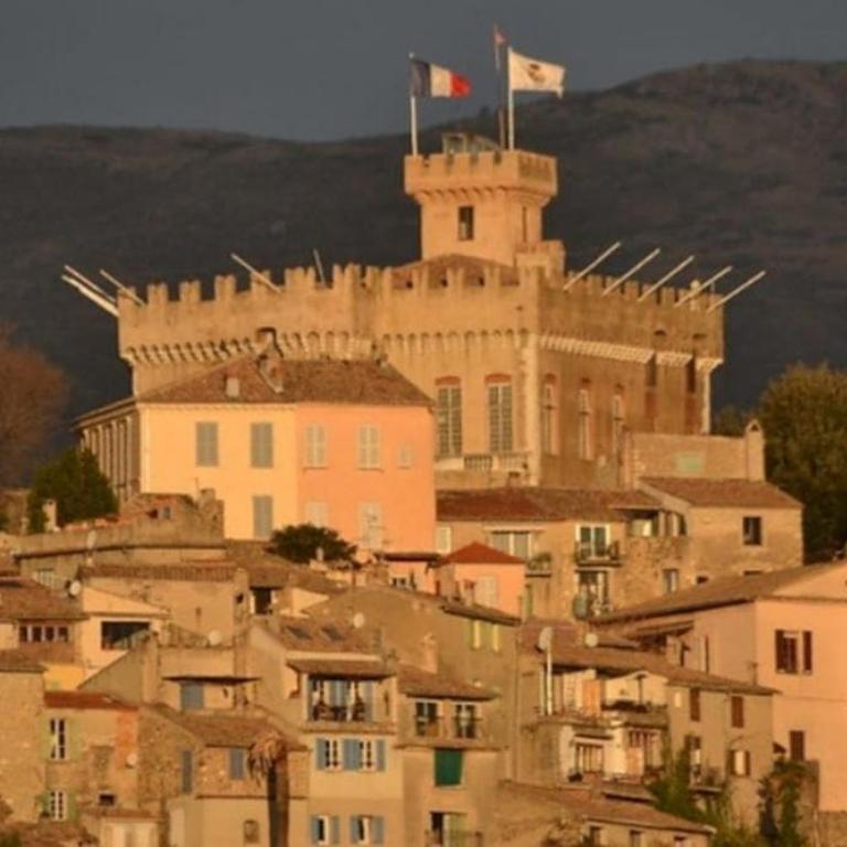 Maison de village Haut-de-Cagnes avec vue mer - Two-Bedroom Villa - 8