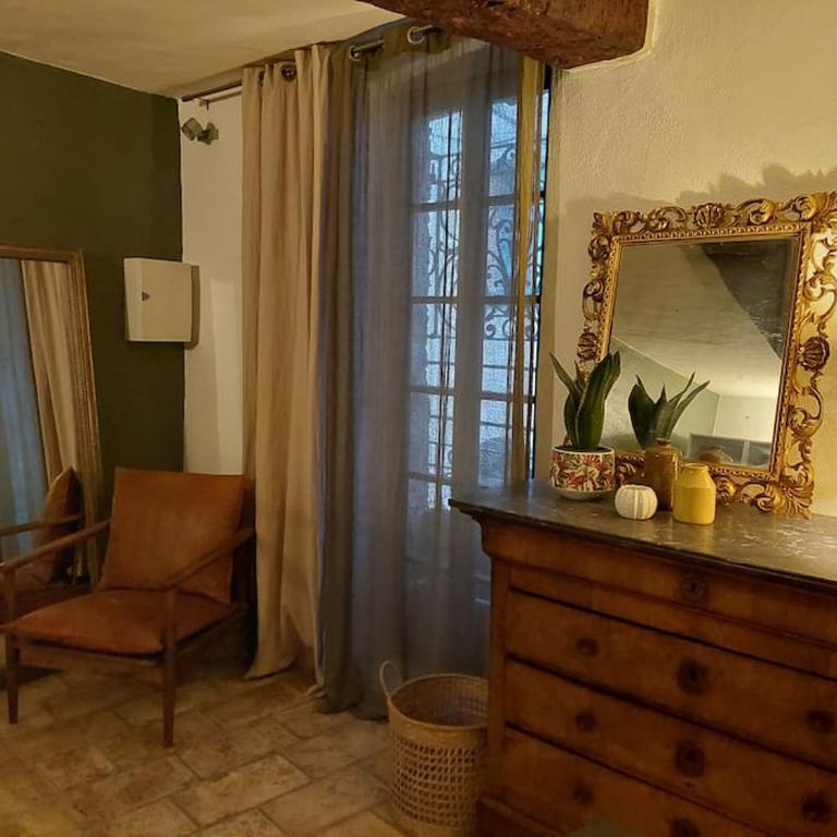 Maison de village Haut-de-Cagnes avec vue mer - Two-Bedroom Villa - 12
